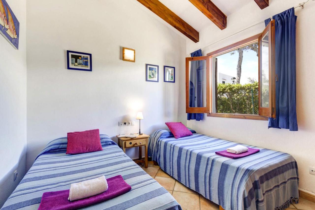 Gerard Villa, Cala Blanca Cala Santandria  Bagian luar foto