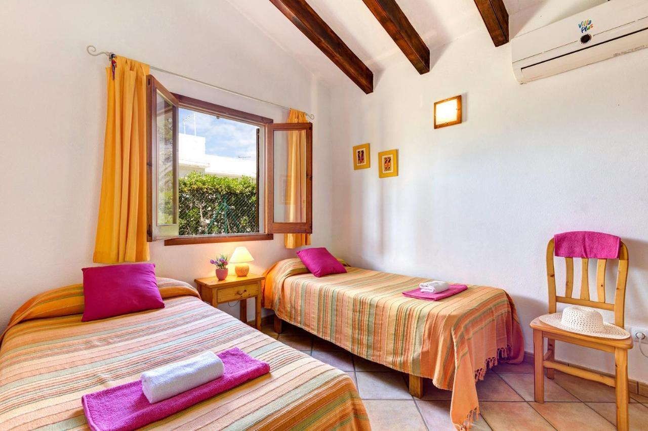 Gerard Villa, Cala Blanca Cala Santandria  Bagian luar foto