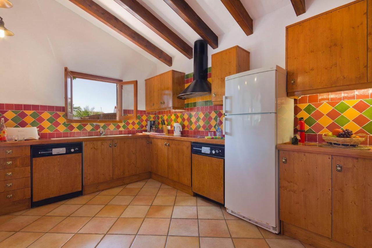 Gerard Villa, Cala Blanca Cala Santandria  Bagian luar foto